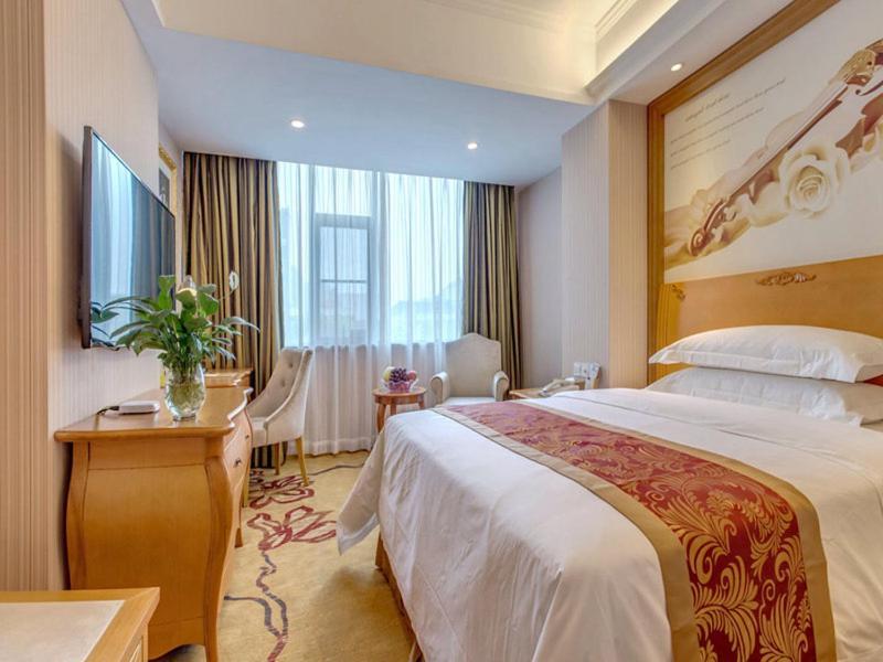 Vienna Hotel Guilin Airport Road Rongshan Extérieur photo
